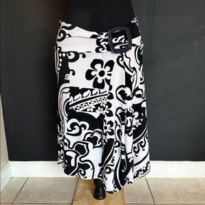 Vintage Caché Asymmetrical Black & White Psychedelic Floral Skirt - Size S